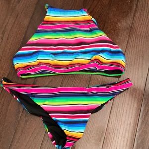 Show me your Mumu bathing suit.